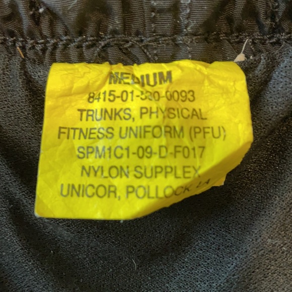 ARMY Shorts - Picture 2 of 3